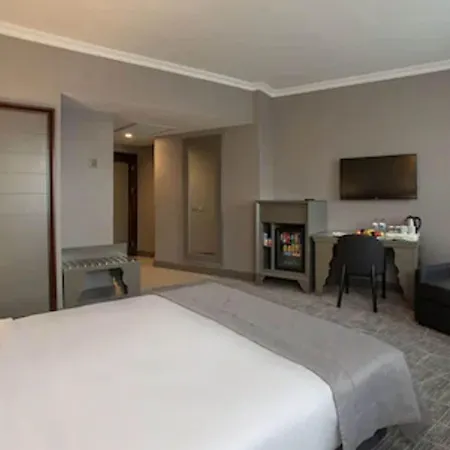 تقسيم سكوير فندق