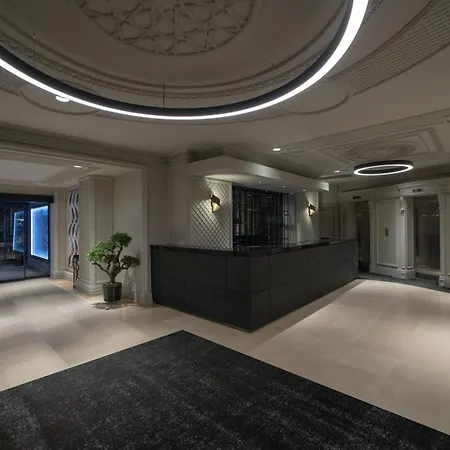 Hotel Taksim Square 4*