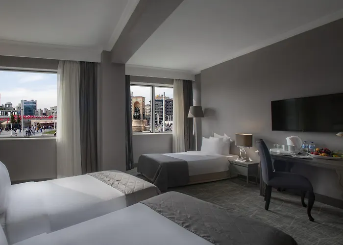 Taksim Square מלון 4*