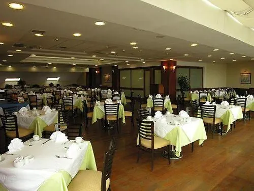 Taksim Square מלון