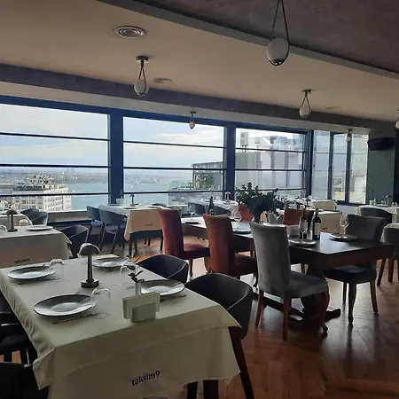 ホテル Taksim Square 4*