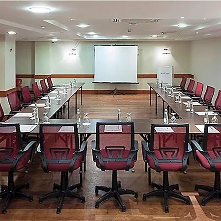 Taksim Square 4*
