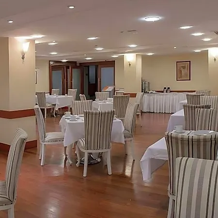 Taksim Square Hotell 4*