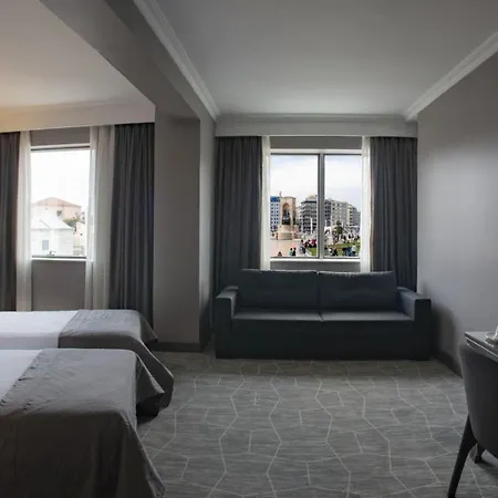 Taksim Square 4*