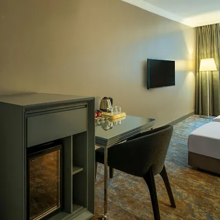 Hotel Taksim Square 4*