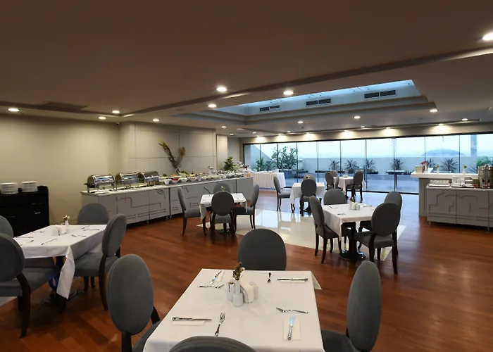 Taksim Square Hotel 4*