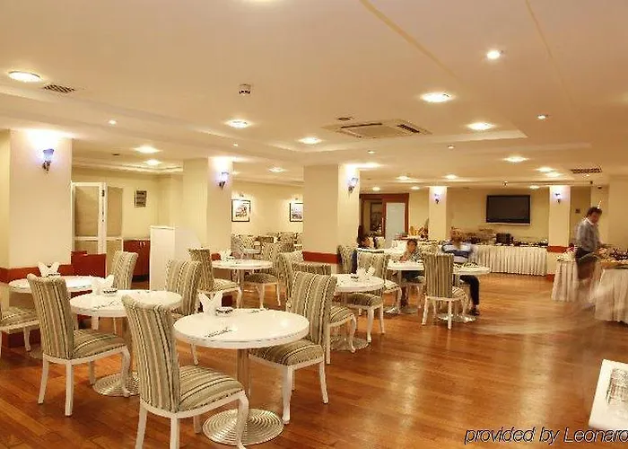 Hotel Taksim Square 4*