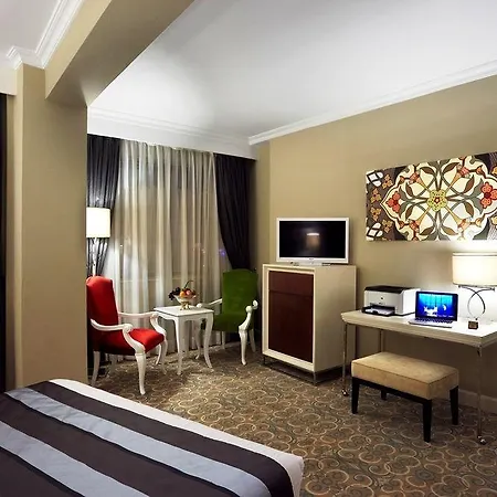 Taksim Square 4* Istanboel